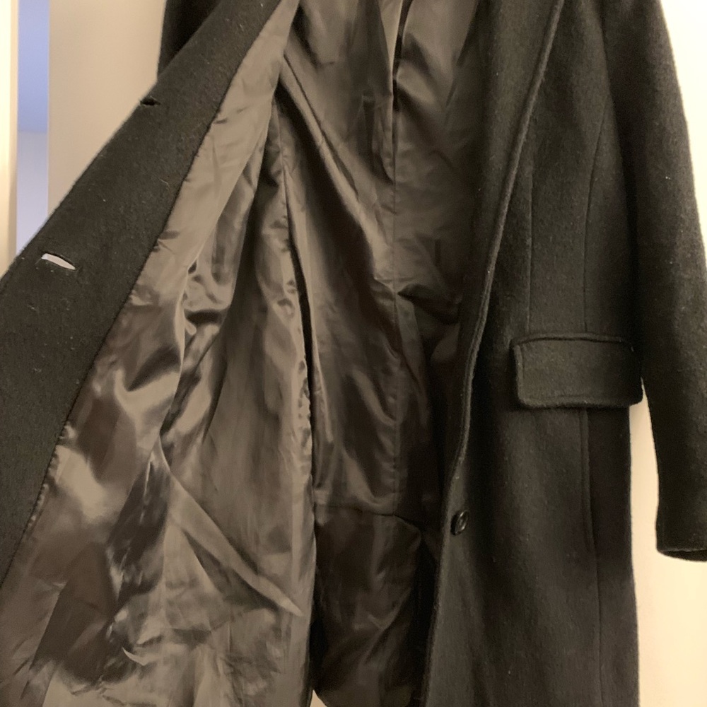 Coat - Picture 3 of 4